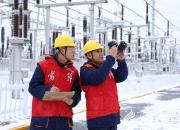國網(wǎng)朝陽供電公司：頂風(fēng)冒雪 保障電力安全穩(wěn)定供應(yīng)